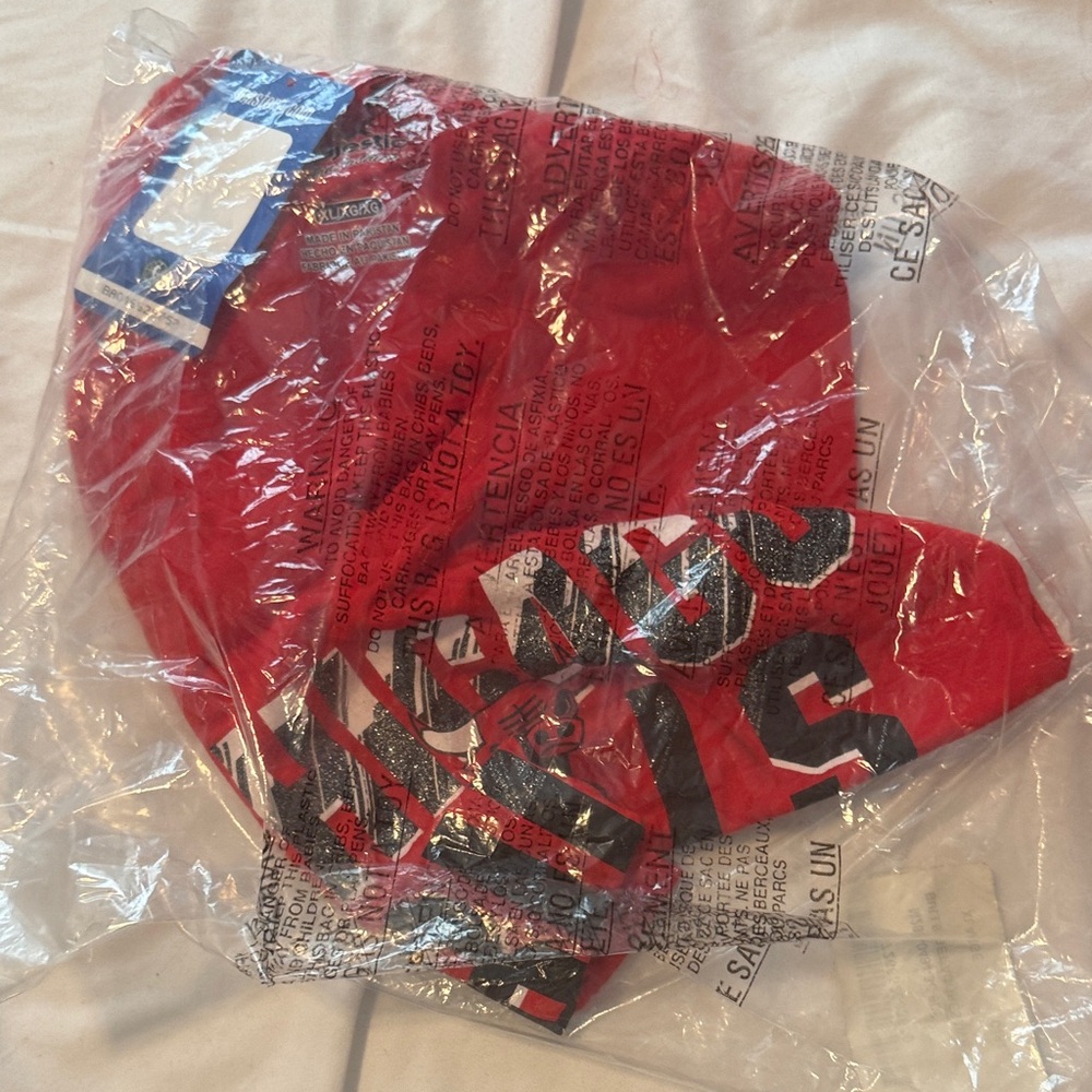 Women’s Chicago Bulls Red Graphic T-Shirt NWT XL